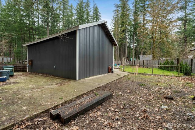 138 Sherwood Lane, Packwood, WA 98361
