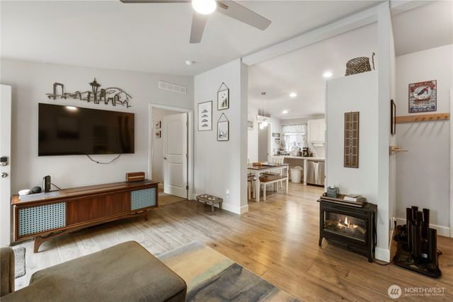 138 Sherwood Lane, Packwood, WA 98361