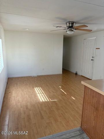 5600 S Country Club Rd Trlr 160, Tucson, AZ 85706