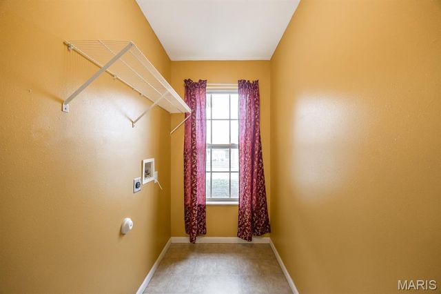 10916 Upland Terrace Drive, Lebanon, IL 62254