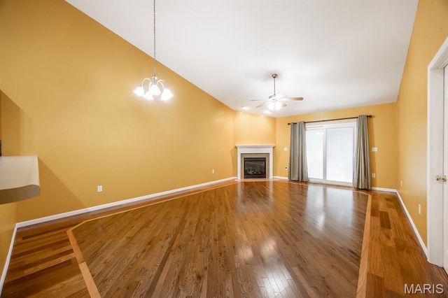 10916 Upland Terrace Drive, Lebanon, IL 62254