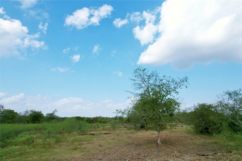 TBD Lot 10 Kovar RD, Smithville, TX 78957