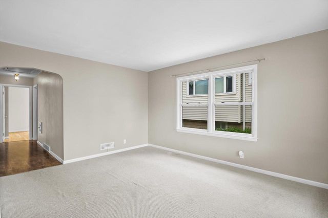 12723 W Colfax PLACE, Butler, WI 53007