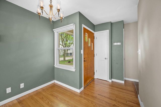 12723 W Colfax PLACE, Butler, WI 53007