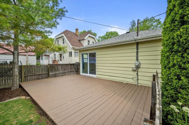 12723 W Colfax PLACE, Butler, WI 53007