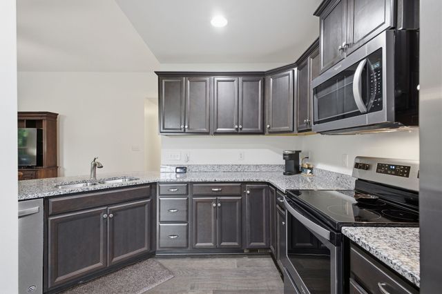 109 Mangrum Rd, Bon Aqua, TN 37025