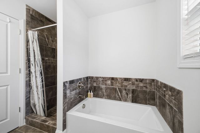 109 Mangrum Rd, Bon Aqua, TN 37025