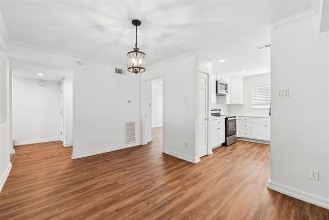 3618 Gillespie Street 102, Dallas, TX 75219