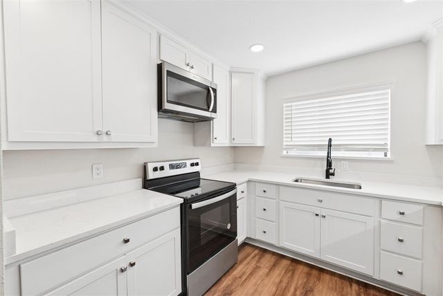3618 Gillespie Street 102, Dallas, TX 75219