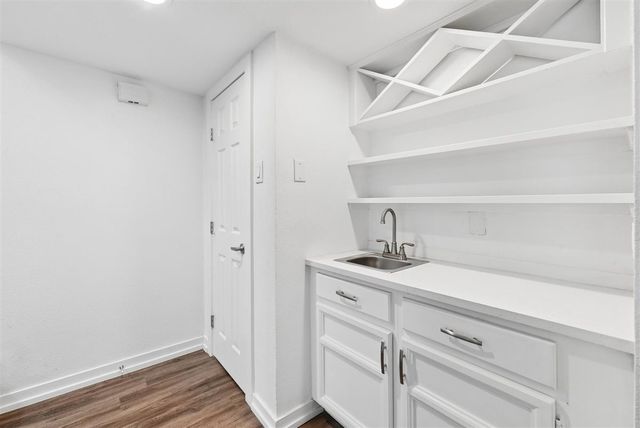 3618 Gillespie Street 102, Dallas, TX 75219
