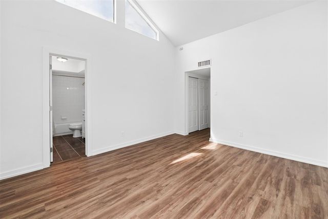 3618 Gillespie Street 102, Dallas, TX 75219