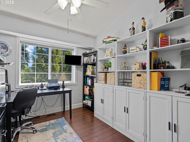 29530 HODSDONSDALE Ln, Eugene, OR 97402