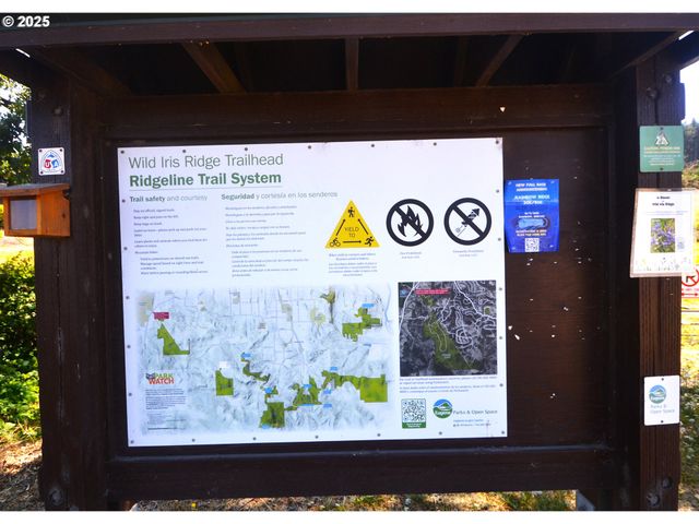 29530 HODSDONSDALE Ln, Eugene, OR 97402