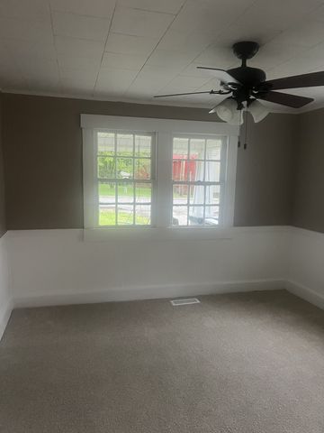 816 S High St, Winchester, TN 37398