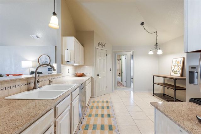 1812 Dena Drive, Edmond, OK 73003