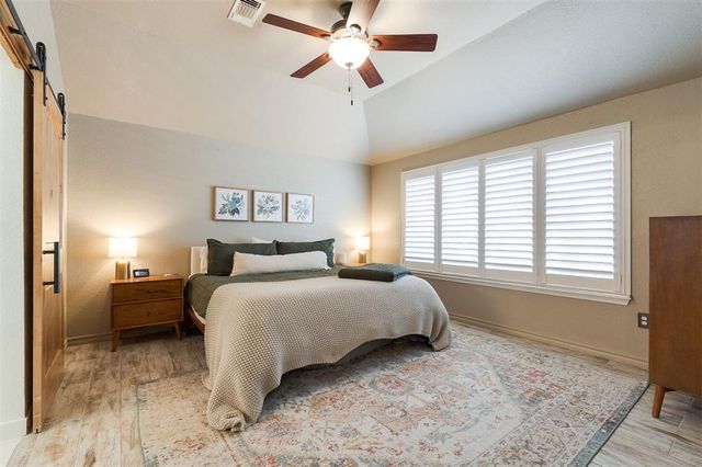 1812 Dena Drive, Edmond, OK 73003