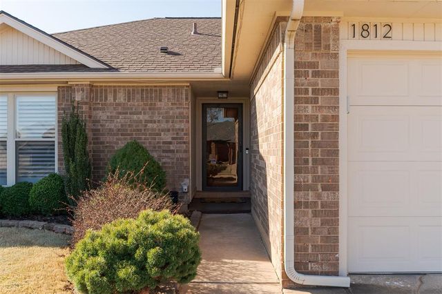 1812 Dena Drive, Edmond, OK 73003