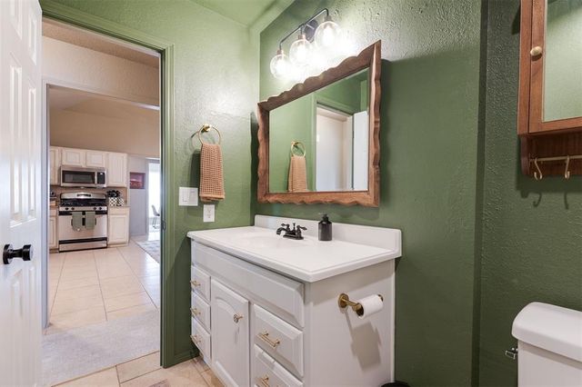 1812 Dena Drive, Edmond, OK 73003