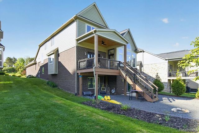 8236 Stoney Creek Drive, South Lyon, MI 48178