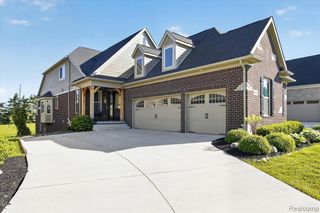 8236 Stoney Creek Drive, South Lyon, MI 48178