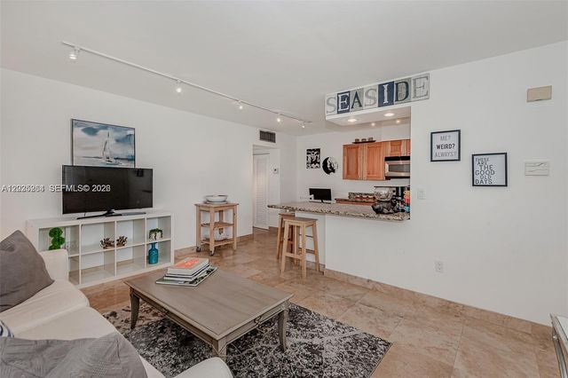 949 Pennsylvania Ave 307, Miami Beach, FL 33139