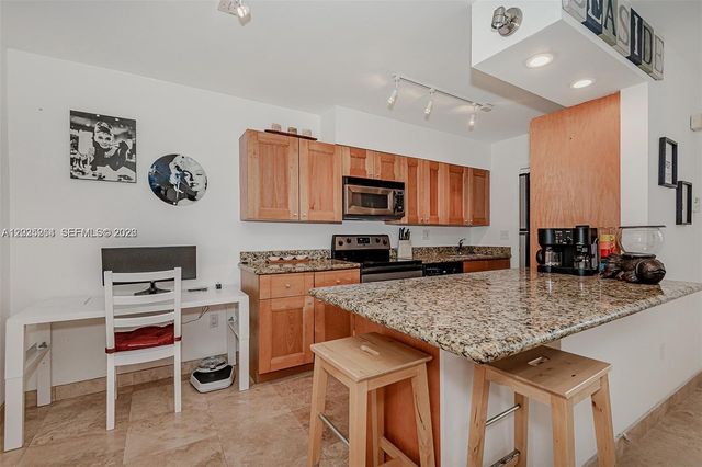 949 Pennsylvania Ave 307, Miami Beach, FL 33139