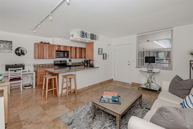949 Pennsylvania Ave 307, Miami Beach, FL 33139