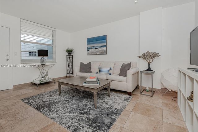 949 Pennsylvania Ave 307, Miami Beach, FL 33139