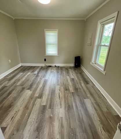 110 Shannon Rd, Leoma, TN 38468