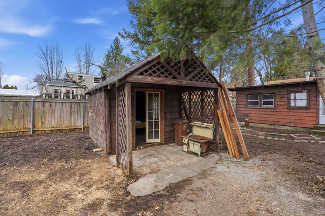 3317 W Kiernan Ave, Spokane, WA 99205