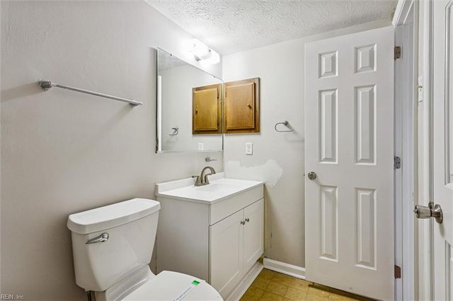 30 Lighthouse WAY, Newport News, VA 23606