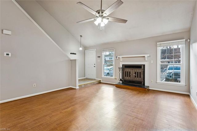 30 Lighthouse WAY, Newport News, VA 23606