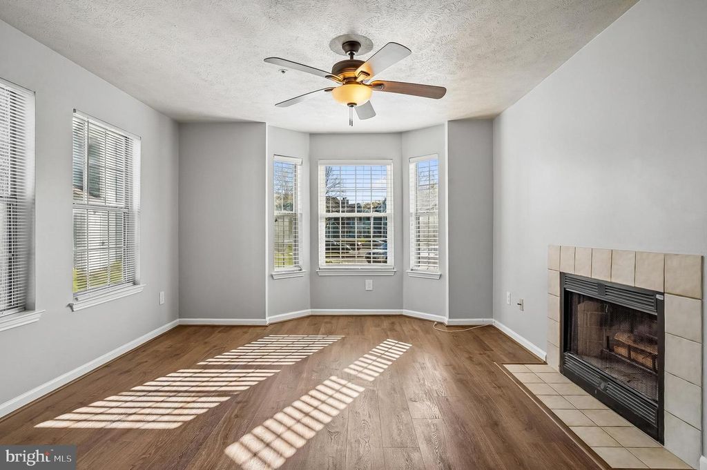 Image 16 of property listing at 13424 LORD DUNBORE PL #2-4, Upper Marlboro, MD 20772