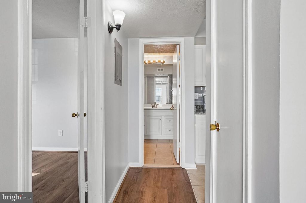 Image 20 of property listing at 13424 LORD DUNBORE PL #2-4, Upper Marlboro, MD 20772