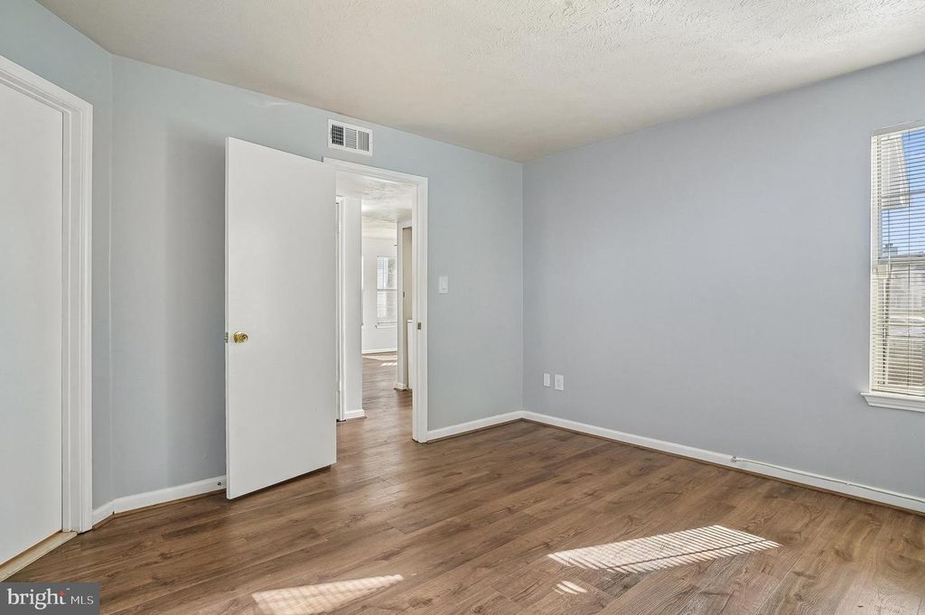 Image 21 of property listing at 13424 LORD DUNBORE PL #2-4, Upper Marlboro, MD 20772