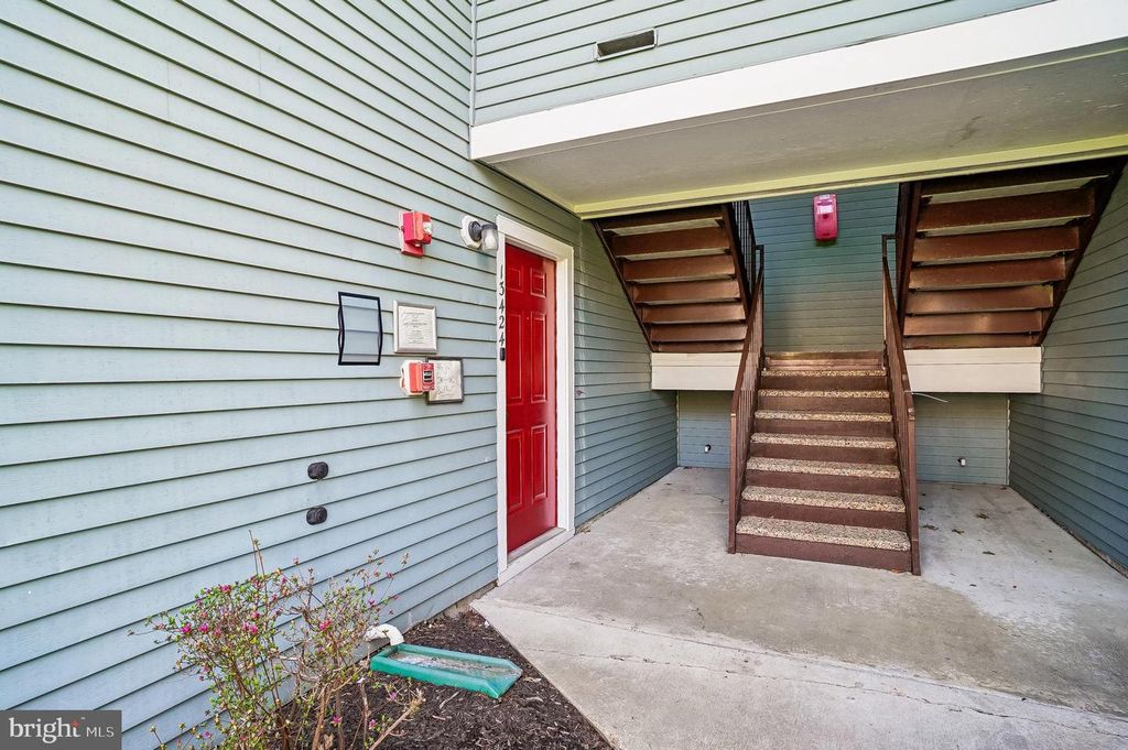 Image 3 of property listing at 13424 LORD DUNBORE PL #2-4, Upper Marlboro, MD 20772