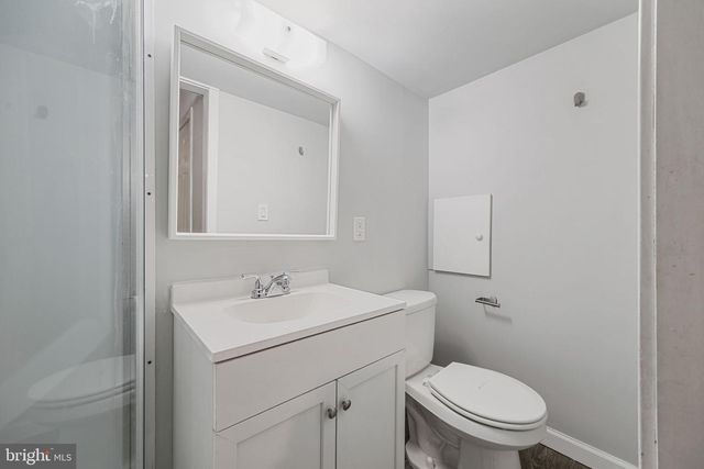 213 DAWSON ST, Philadelphia, PA 19128