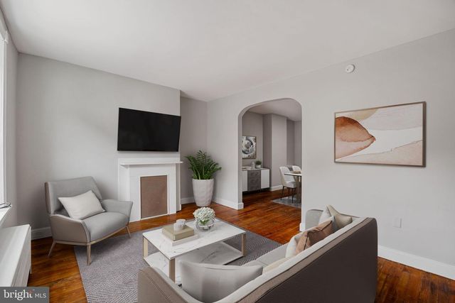 213 DAWSON ST, Philadelphia, PA 19128