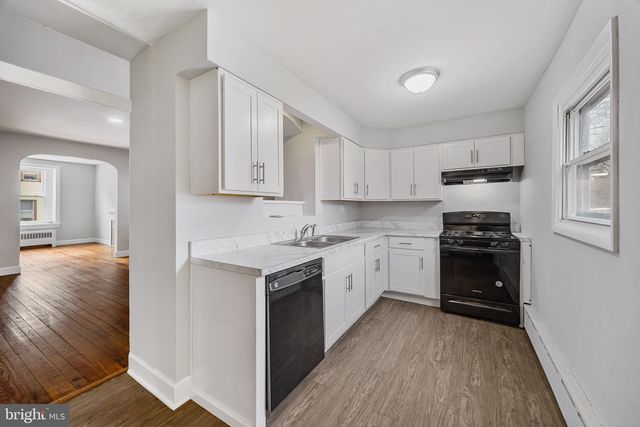 213 DAWSON ST, Philadelphia, PA 19128