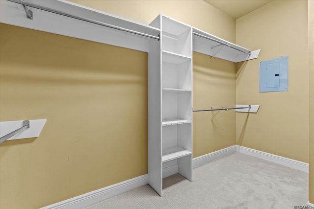 2168 Quail Oak Dr, Baton Rouge, LA 70808