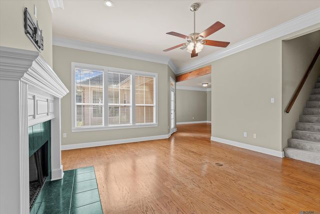 2168 Quail Oak Dr, Baton Rouge, LA 70808