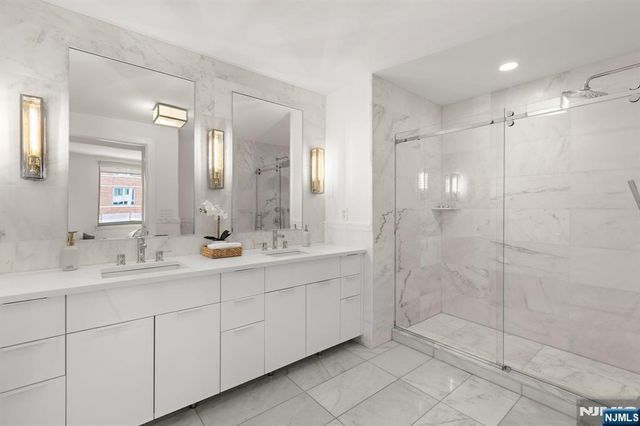 9 Ave At Port Imperial #524, West New York, NJ 07093