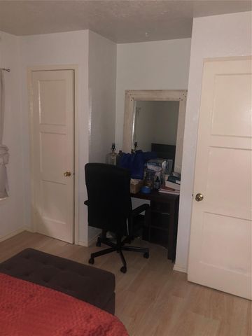 4310 Holt Street, Bellaire, TX 77401