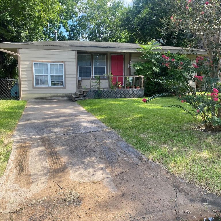 4310 Holt Street, Bellaire, TX 77401