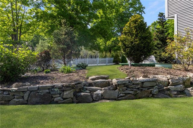 23 Clinton Avenue, Scituate, RI 02831