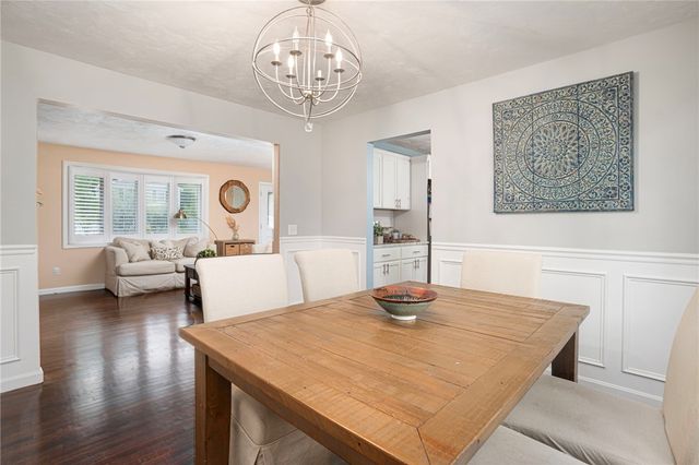 23 Clinton Avenue, Scituate, RI 02831
