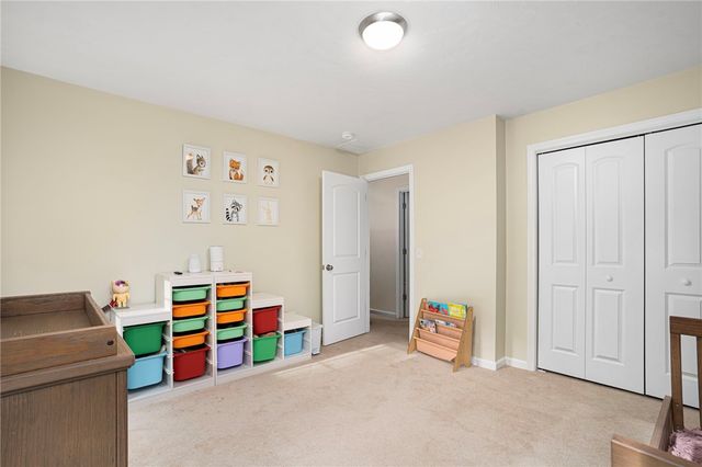 23 Clinton Avenue, Scituate, RI 02831