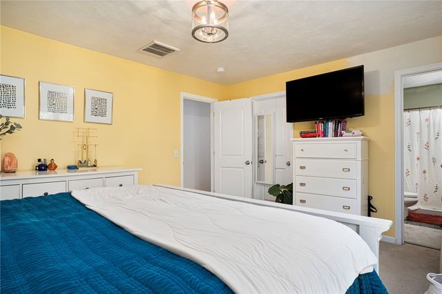 23 Clinton Avenue, Scituate, RI 02831