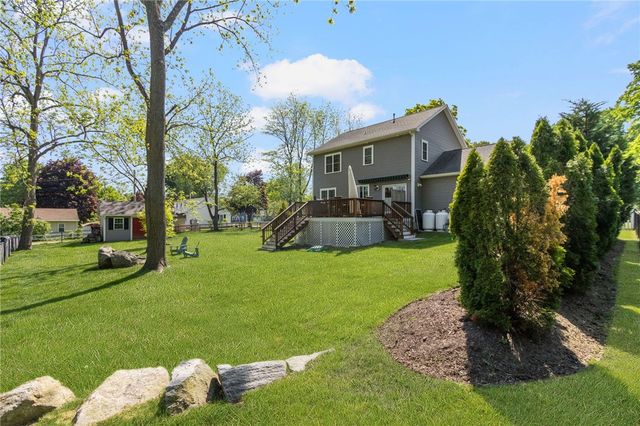 23 Clinton Avenue, Scituate, RI 02831