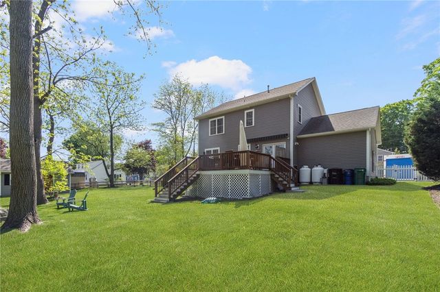 23 Clinton Avenue, Scituate, RI 02831